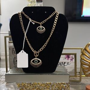 Gold Eye Pendant Necklace